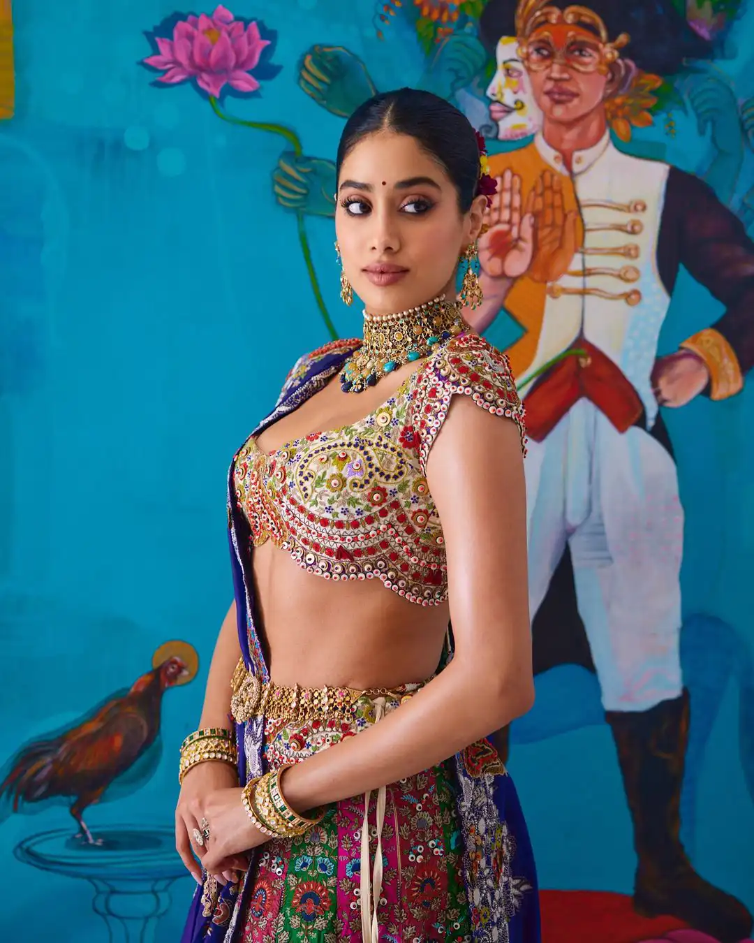 Janhvi Kapoor Shows her Beauty in Traditional Attire