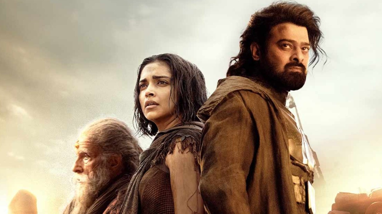 Kalki 2898AD : కల్కి నిర్మాతలకు షాక్.. మనోభావాలు దెబ్బతిన్నాయంటూ లీగల్ నోటీసులు.. Kalki 2898AD : కల్కి నిర్మాతలకు షాక్.. మనోభావాలు దెబ్బతిన్నాయంటూ లీగల్ నోటీసులు..