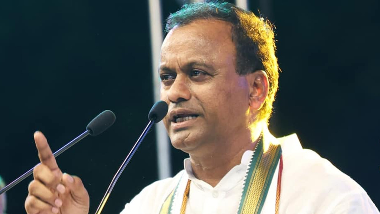 మంత్రివర్గ విస్తరణపై మునుగోడు ఎమ్మెల్యే కోమటిరెడ్డి రాజగోపాల్ రెడ్డి కీలక వ్యాఖ్యలు మంత్రివర్గ విస్తరణపై మునుగోడు ఎమ్మెల్యే కోమటిరెడ్డి రాజగోపాల్ రెడ్డి కీలక వ్యాఖ్యలు