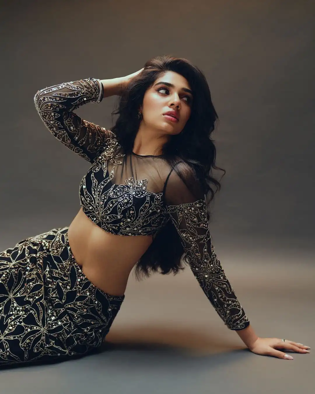 Krithi Shetty Sizzling Photo shoot