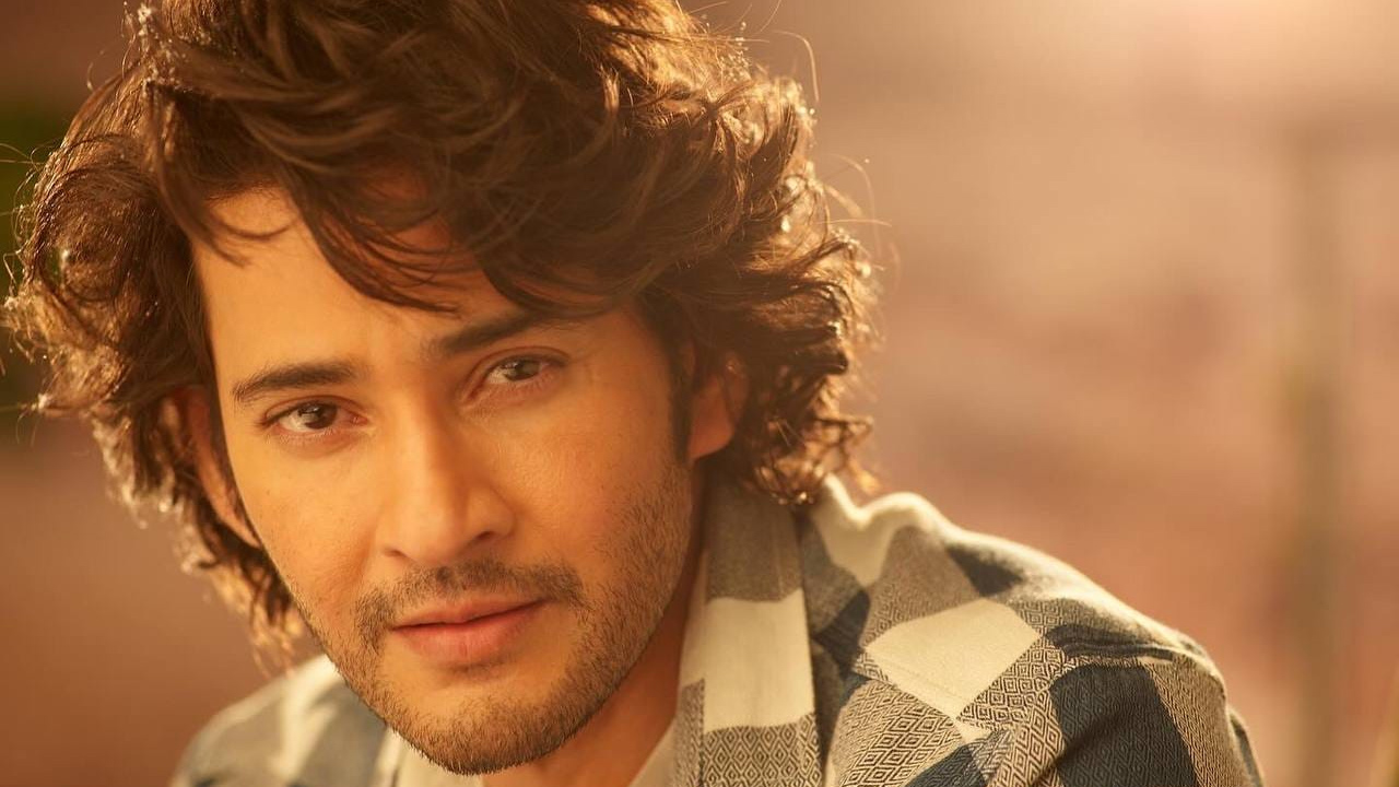 అనంత్ అంబానీ వెడ్డింగ్కు టాలీవుడ్ ప్రిన్స్.. మహేశ్ బాబు న్యూలుక్స్ వైరల్ అనంత్ అంబానీ వెడ్డింగ్కు టాలీవుడ్ ప్రిన్స్.. మహేశ్ బాబు న్యూలుక్స్ వైరల్