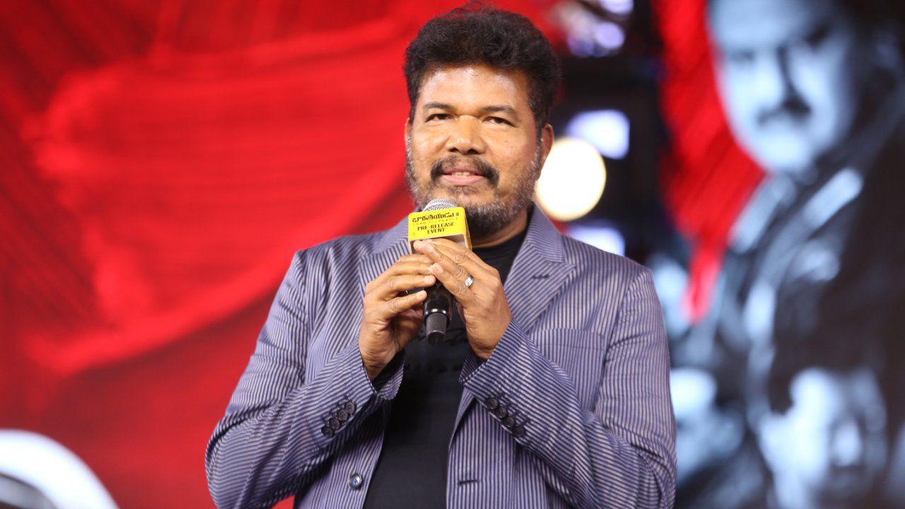 Director Shankar : డైరెక్టర్ శంకర్కి ఏమైంది? శంకర్ సినిమాల్లో మ్యాజిక్ మిస్ అవ్వడానికి కారణాలేంటి? Director Shankar : డైరెక్టర్ శంకర్కి ఏమైంది? శంకర్ సినిమాల్లో మ్యాజిక్ మిస్ అవ్వడానికి కారణాలేంటి?