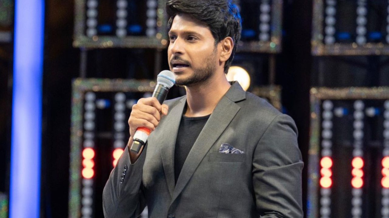 Sundeep Kishan : ఆ సమస్యతో బాధపడుతున్న సందీప్ కిషన్.. దానివల్ల షూటింగ్ టైంలో ఊపిరి ఆడక.. Sundeep Kishan : ఆ సమస్యతో బాధపడుతున్న సందీప్ కిషన్.. దానివల్ల షూటింగ్ టైంలో ఊపిరి ఆడక..