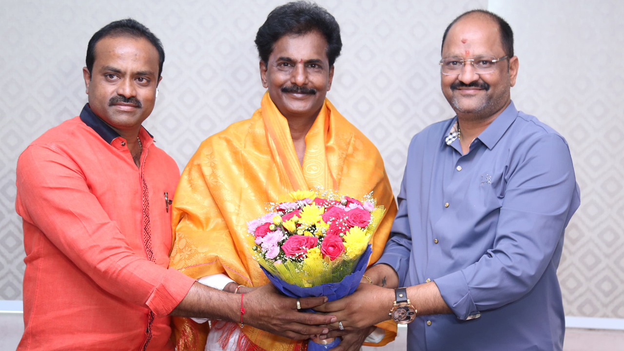 తెలుగు ఫిలిం ఇండస్ట్రీ ఎంప్లాయిస్ ఫెడరేషన్ ప్రధాన కార్యదర్శిగా అమ్మిరాజు కానుమిల్లి తెలుగు ఫిలిం ఇండస్ట్రీ ఎంప్లాయిస్ ఫెడరేషన్ ప్రధాన కార్యదర్శిగా అమ్మిరాజు కానుమిల్లి