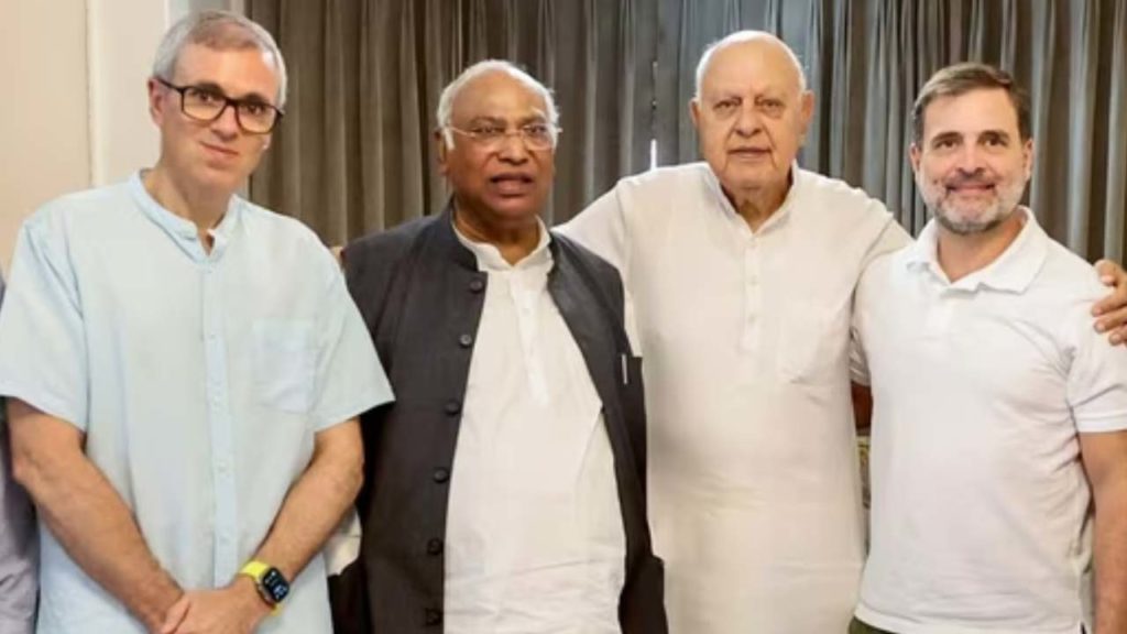 Mallikarjun Kharge and Rahul Gandhi with National Conference president Farooq Abdullah