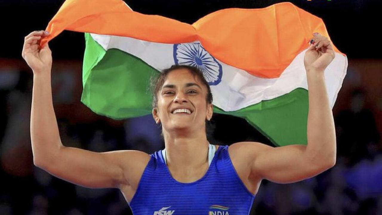 Paris Olympics 2024: ఫైనల్లో తలపడనున్న రెజ్లర్ వినేశ్ ఫొగాట్.. నేడు మనవాళ్ల షెడ్యూల్ ఇదిగో.. Paris Olympics 2024: ఫైనల్లో తలపడనున్న రెజ్లర్ వినేశ్ ఫొగాట్.. నేడు మనవాళ్ల షెడ్యూల్ ఇదిగో..