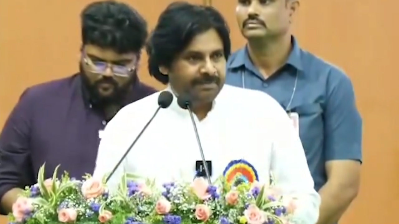 Pawan Kalyan: వీరే దేశానికి నిజమైన హీరోలు.. సెల్యూట్: పవన్ కల్యాణ్ Pawan Kalyan: వీరే దేశానికి నిజమైన హీరోలు.. సెల్యూట్: పవన్ కల్యాణ్