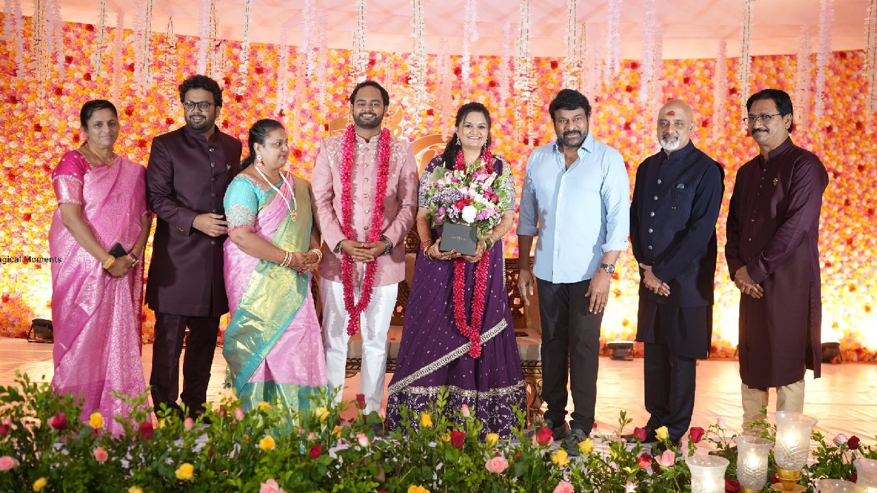 రామజోగయ్యశాస్త్రి కుమారుడి వివాహ రిసెప్షన్‌లో సినీ తారల సందడి
