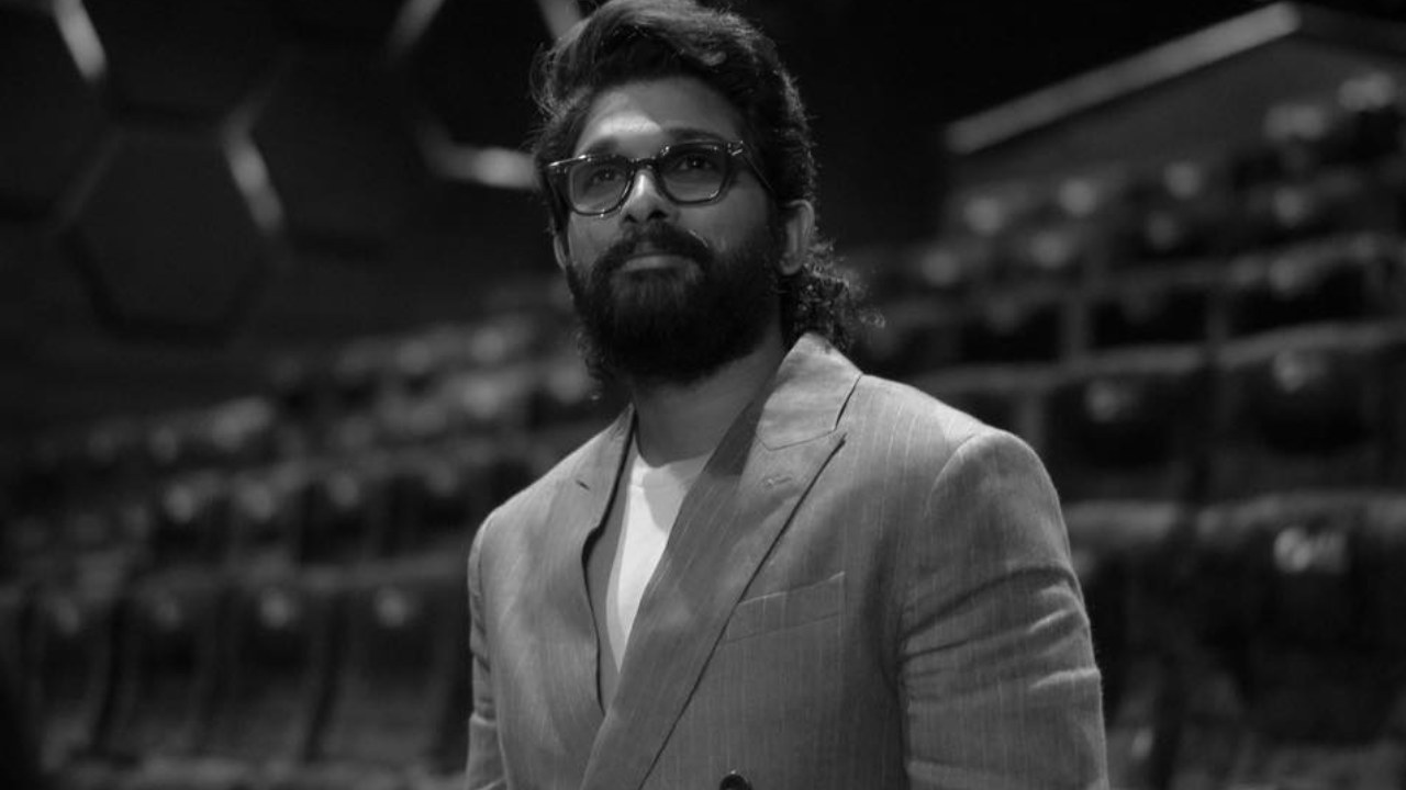 Allu Arjun : కేరళ వయనాడ్ బాధితులకు అల్లు అర్జున్ విరాళం.. ఎంతంటే..? Allu Arjun : కేరళ వయనాడ్ బాధితులకు అల్లు అర్జున్ విరాళం.. ఎంతంటే..?