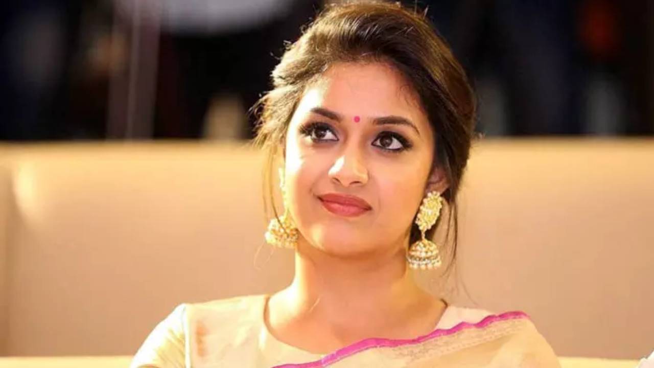 Keerthy Suresh : 21 ఏళ్ల వయసులో బ్రెయిన్ ట్యూమర్తో మరణం.. కీర్తి సురేష్ ఎమోషనల్ పోస్ట్ Keerthy Suresh : 21 ఏళ్ల వయసులో బ్రెయిన్ ట్యూమర్తో మరణం.. కీర్తి సురేష్ ఎమోషనల్ పోస్ట్