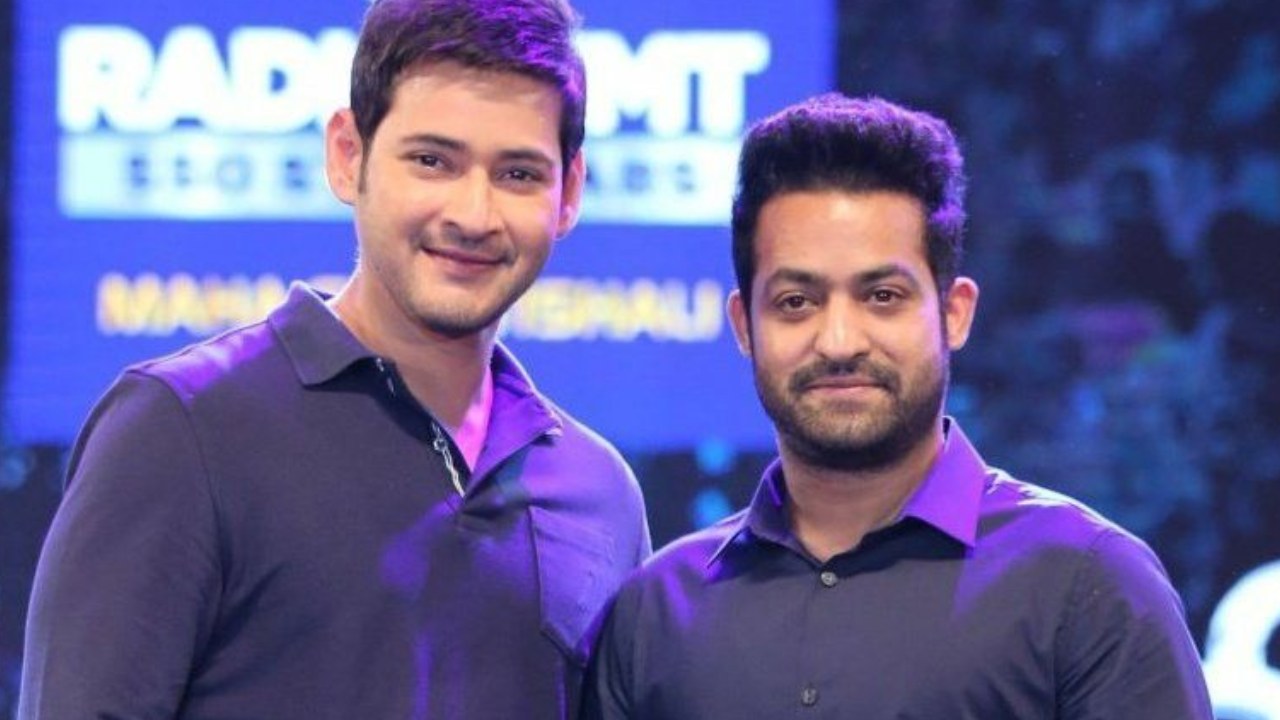 NTR – Mahesh Babu : మహేష్ బాబు పుట్టిన రోజుకి.. ఫ్యాన్స్కి ఎన్టీఆర్ గిఫ్ట్.. ? NTR – Mahesh Babu : మహేష్ బాబు పుట్టిన రోజుకి.. ఫ్యాన్స్కి ఎన్టీఆర్ గిఫ్ట్.. ?