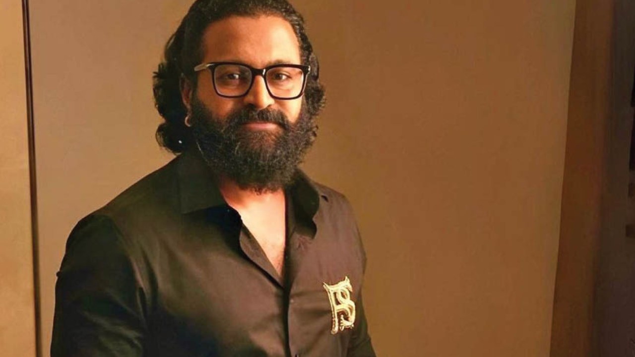 Rishab Shetty : నేషనల్ బెస్ట్ యాక్టర్ రిషబ్ శెట్టి.. ఒకప్పుడు రాత్రి పూట నీళ్ల క్యాన్లు మోసి.. Rishab Shetty : నేషనల్ బెస్ట్ యాక్టర్ రిషబ్ శెట్టి.. ఒకప్పుడు రాత్రి పూట నీళ్ల క్యాన్లు మోసి..