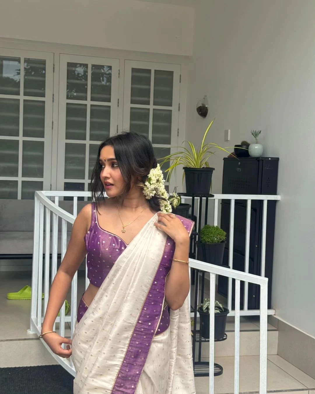 Anikha surendran Onam Special Saree Photos