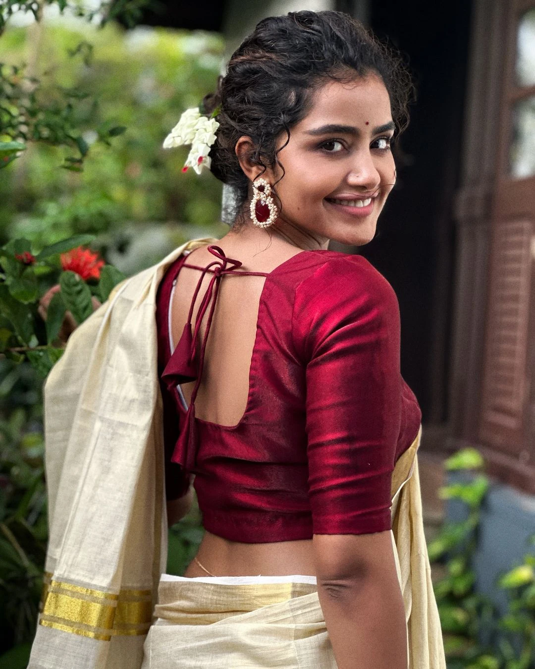 Anupama Parameswaran Onam Special Saree Photos