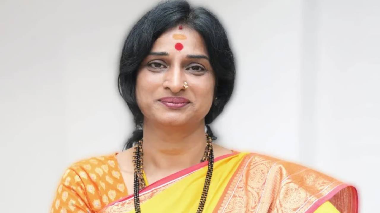 తిరుమల లడ్డూ వివాదం.. ఈ పరిస్థితి ఎందుకు వచ్చిందో తెలుసా?: మాధవీ లత తిరుమల లడ్డూ వివాదం.. ఈ పరిస్థితి ఎందుకు వచ్చిందో తెలుసా?: మాధవీ లత