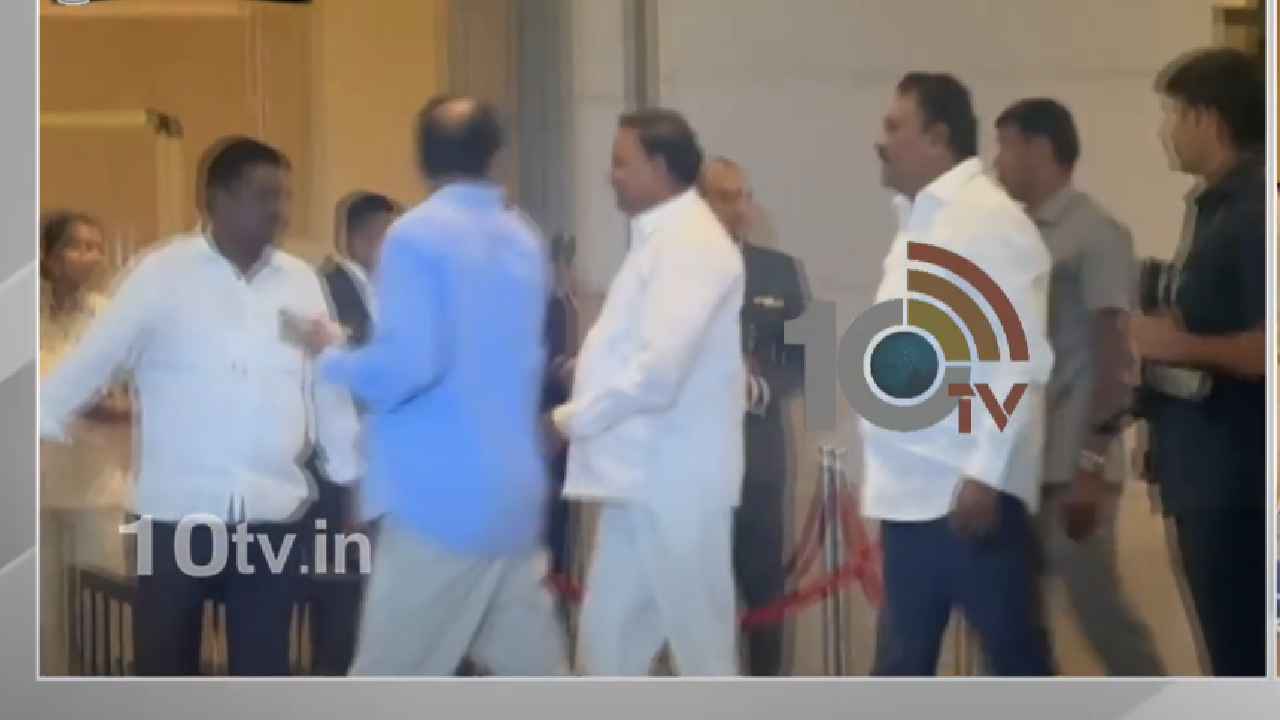 తెలంగాణ రాజకీయాల్లో ఆసక్తికర పరిణామం.. సీఎల్పీకి ఫిరాయింపు ఎమ్మెల్యేలు.. తెలంగాణ రాజకీయాల్లో ఆసక్తికర పరిణామం.. సీఎల్పీకి ఫిరాయింపు ఎమ్మెల్యేలు..