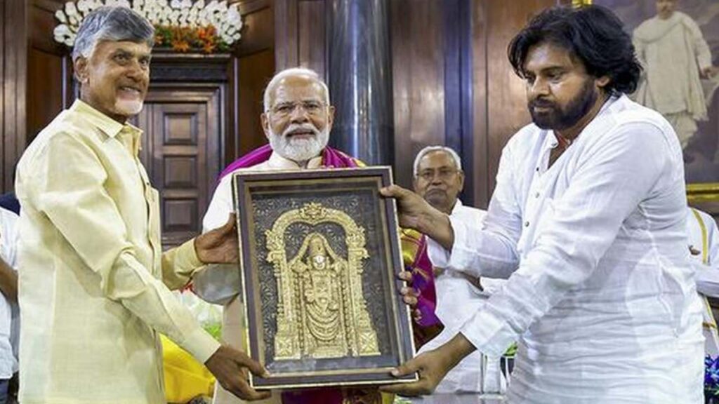Chandrababu and Pawan Kalyan with modi (File Photo)
