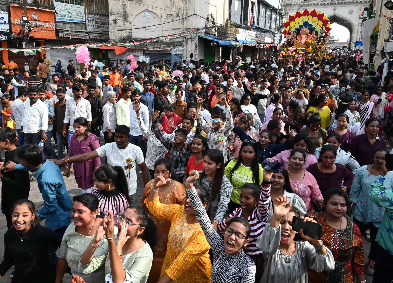 Hyderabad Ganesh Nimajjanam Photos