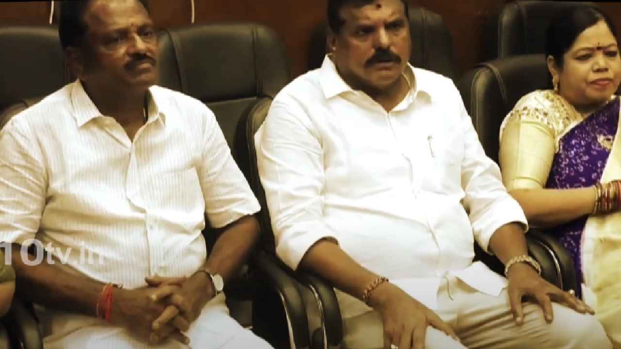 బొత్స సత్యనారాయణకు తమ్ముడు బిగ్ షాక్..! జనసేనలో చేరేందుకు రెడీ? బొత్స సత్యనారాయణకు తమ్ముడు బిగ్ షాక్..! జనసేనలో చేరేందుకు రెడీ?
