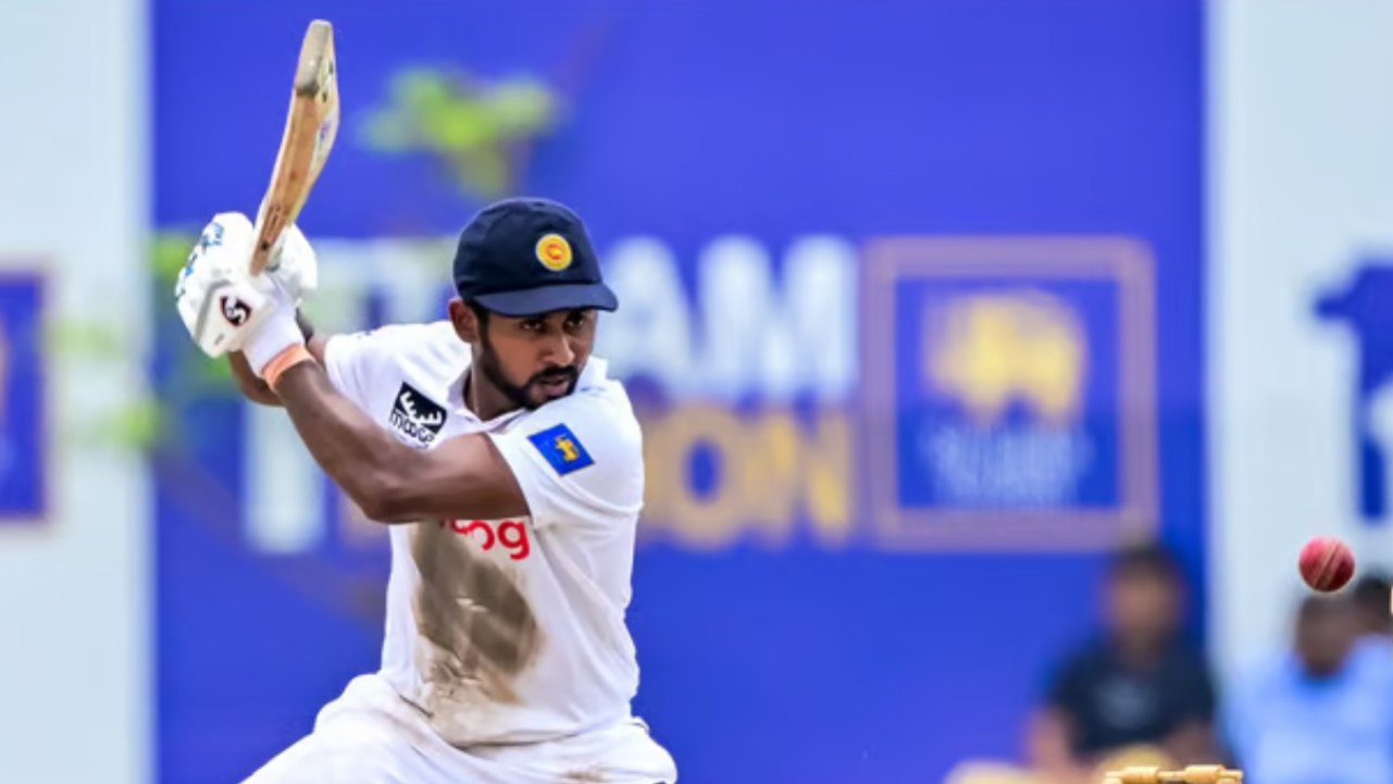 Kamindu Mendis : టెస్టుల్లో కొనసాగుతున్న కమింద్ మెండిస్ దూకుడు.. డాన్ బ్రాడ్మన్ రికార్డు సమం.. తొలి ఆసియా బ్యాటర్గా.. Kamindu Mendis : టెస్టుల్లో కొనసాగుతున్న కమింద్ మెండిస్ దూకుడు.. డాన్ బ్రాడ్మన్ రికార్డు సమం.. తొలి ఆసియా బ్యాటర్గా..
