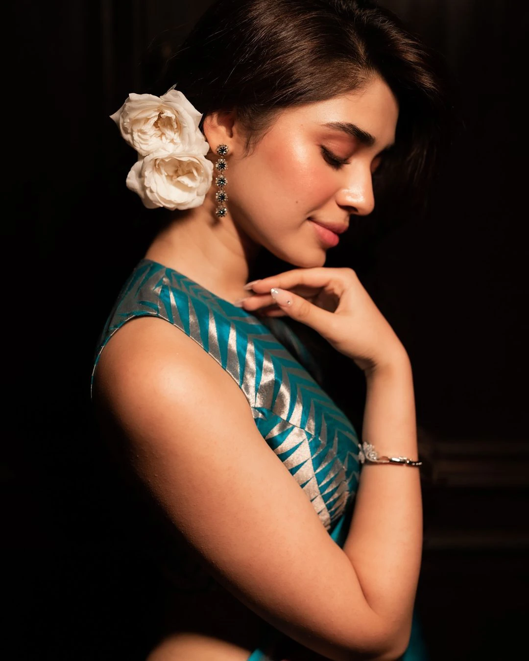 Krithi Shetty Stunning Looks in Saree