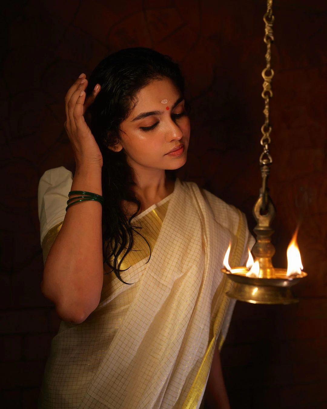 Premalu Actress Mamitha Baiju Onam Special Photos in Saree