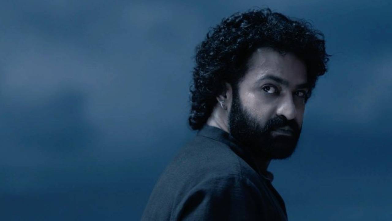 Devara : లాస్ట్ నలభై నిమిషాలు వేరే లెవల్.. బాలీవుడ్లో దేవరపై ఎన్టీఆర్ కామెంట్స్.. Devara : లాస్ట్ నలభై నిమిషాలు వేరే లెవల్.. బాలీవుడ్లో దేవరపై ఎన్టీఆర్ కామెంట్స్..