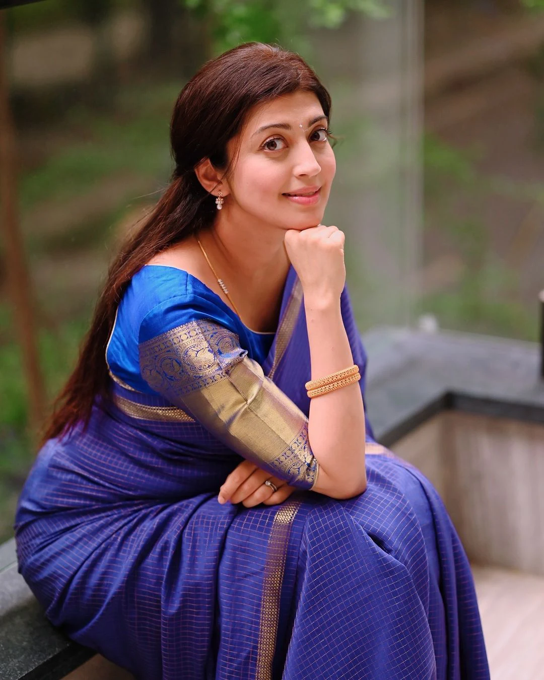 Pranitha Subhash Special Looks in saree