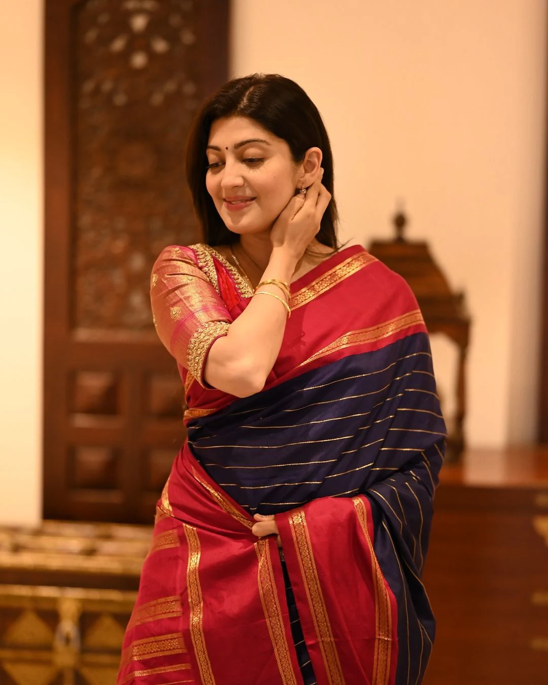 Pranitha Subhash Special Looks in saree