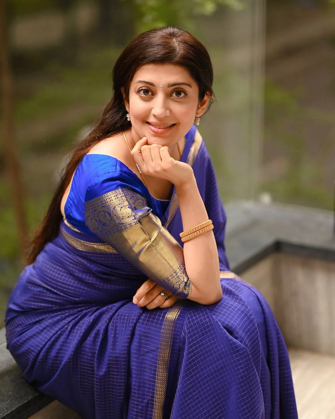 Pranitha Subhash Special Looks in saree