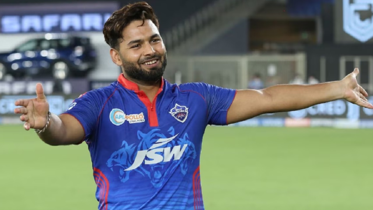 Rishabh Pant : మేనేజర్ ద్వారా ఆర్సీబీలోకి రిషబ్పంత్? వికెట్ కీపర్ స్పందన ఇదే.. Rishabh Pant : మేనేజర్ ద్వారా ఆర్సీబీలోకి రిషబ్పంత్? వికెట్ కీపర్ స్పందన ఇదే..