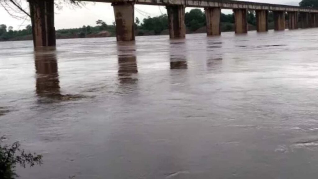 Sabari River Flood