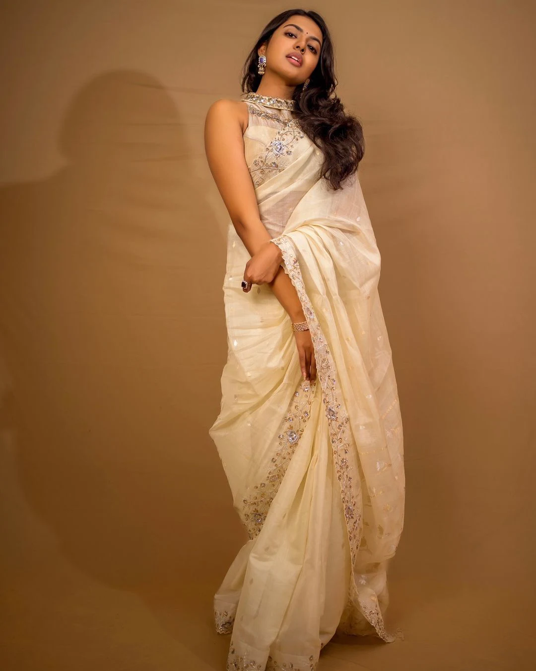 Shivani Rajashekar Stunning Looks in Saree