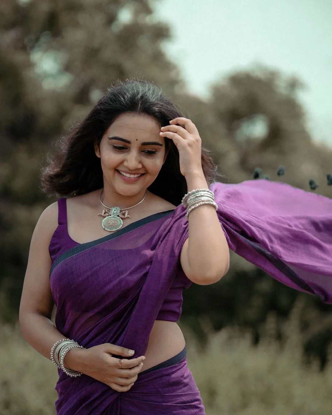 Soniya Singh Stunning Looks in Saree