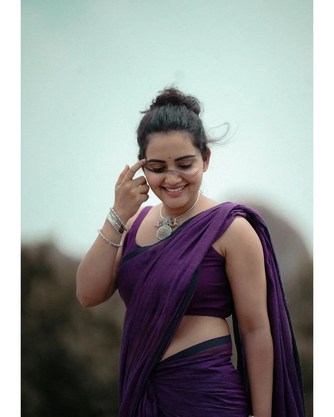 Soniya Singh Stunning Looks in Saree