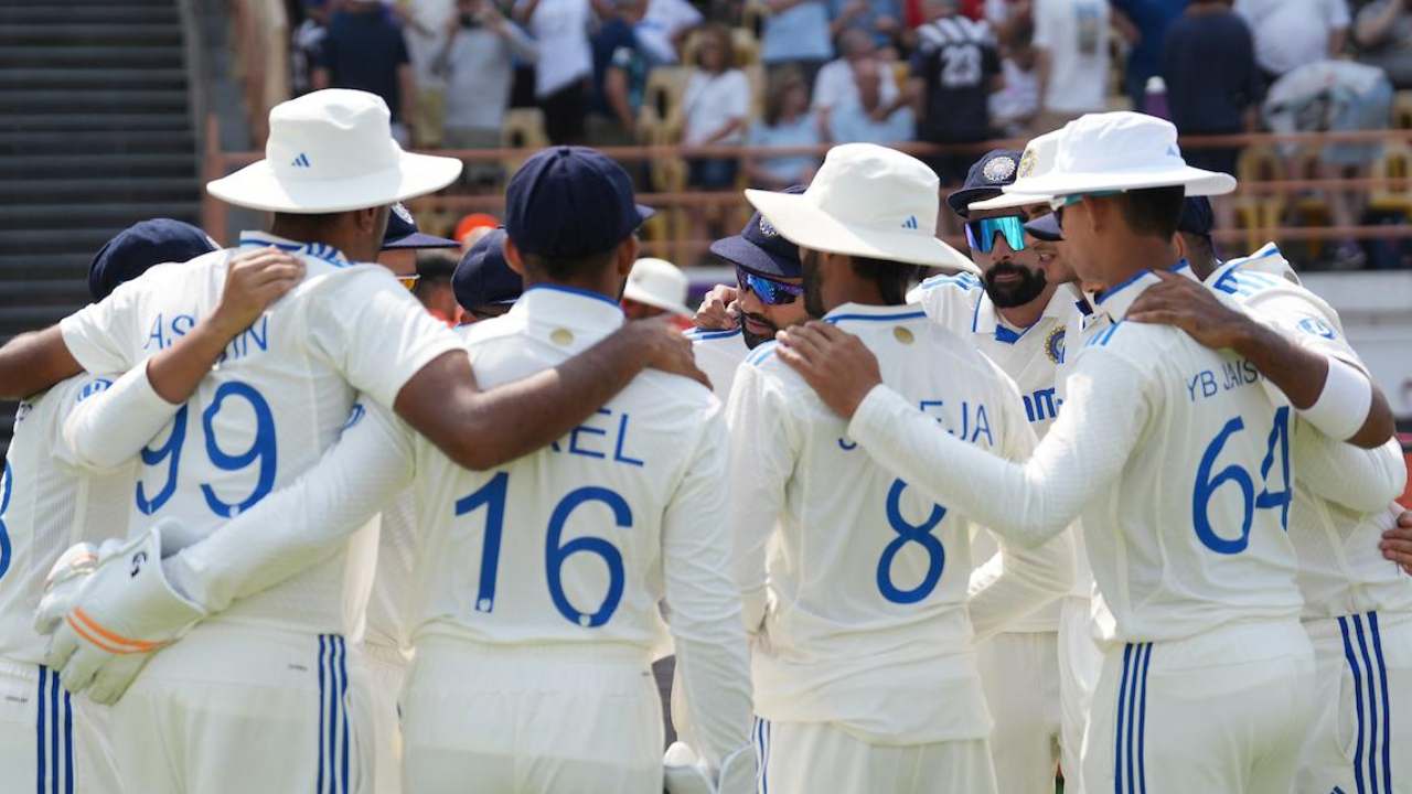 రిషబ్ పంత్ రీఎంట్రీ.! శ్రేయాస్కు షాకిచ్చిన బీసీసీఐ.. బంగ్లాదేశ్తో తొలి టెస్టుకు భారత్ జట్టు ఇదే.. రిషబ్ పంత్ రీఎంట్రీ.! శ్రేయాస్కు షాకిచ్చిన బీసీసీఐ.. బంగ్లాదేశ్తో తొలి టెస్టుకు భారత్ జట్టు ఇదే..