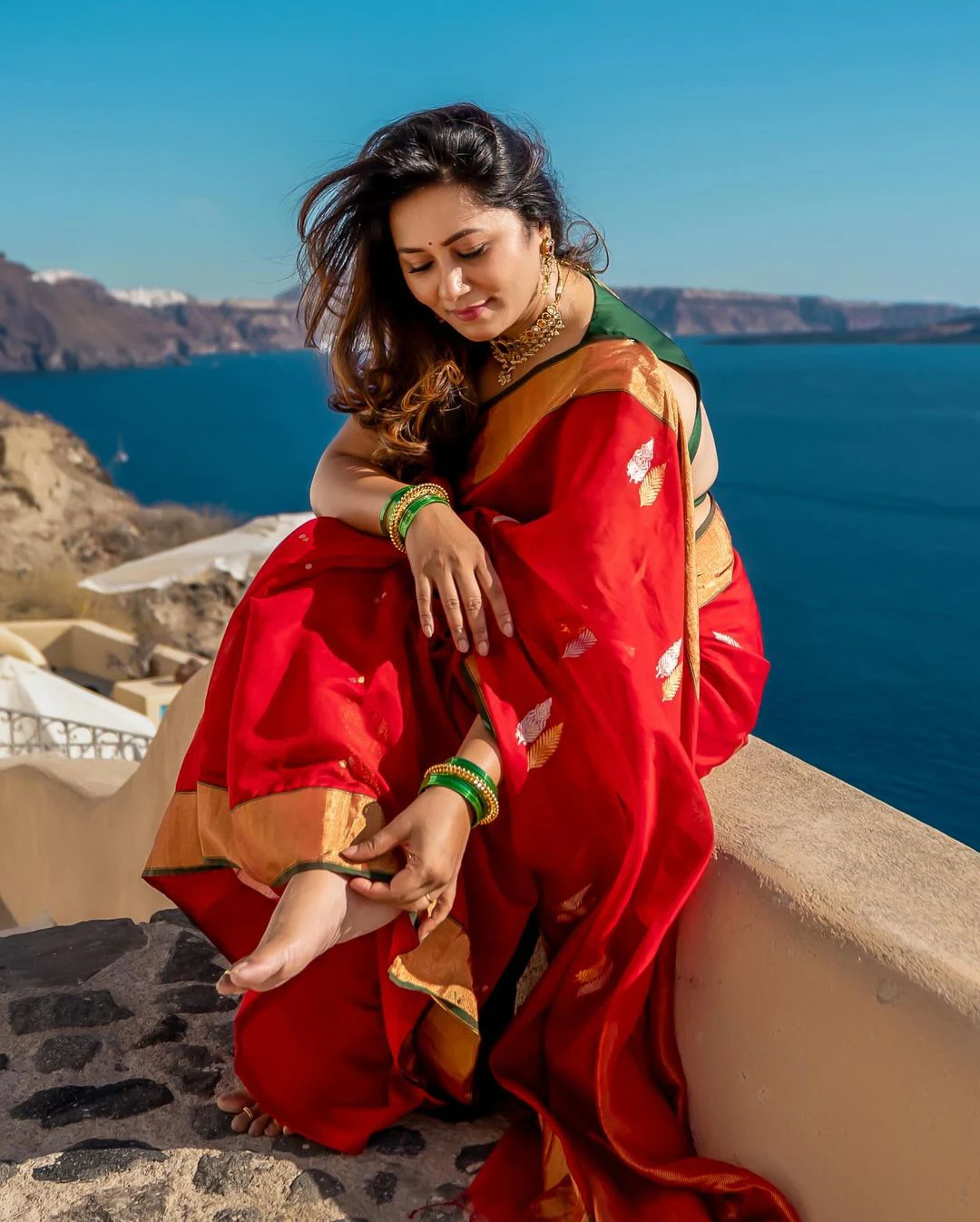 Thabitha Sukumar Birthday Special Photos in saree