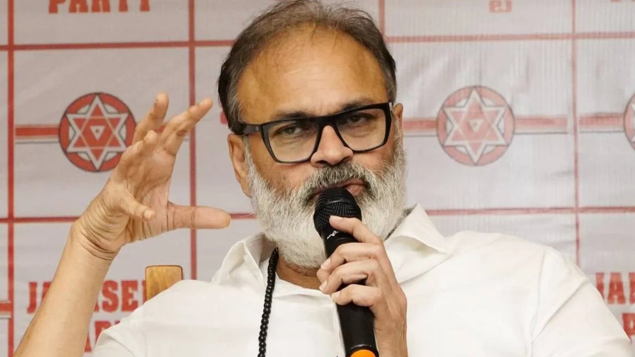 Nagababu: నాగబాబును ఏడాదిన్న తర్వాతే క్యాబినెట్లోకి తీసుకుంటారా? ఎందుకంటే? Nagababu: నాగబాబును ఏడాదిన్న తర్వాతే క్యాబినెట్లోకి తీసుకుంటారా? ఎందుకంటే?