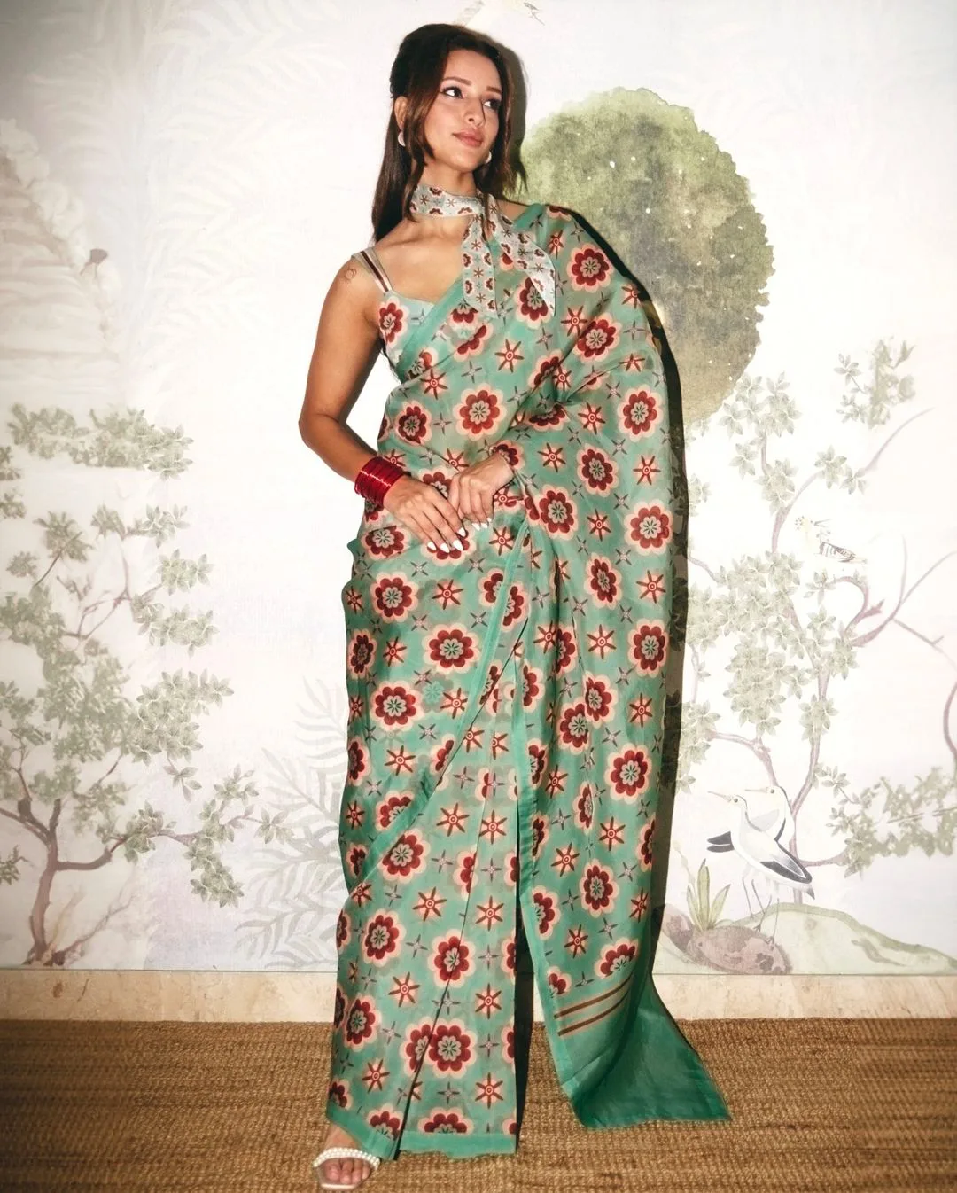 Bollywood Actress Triptii Dimri Photos in Saree