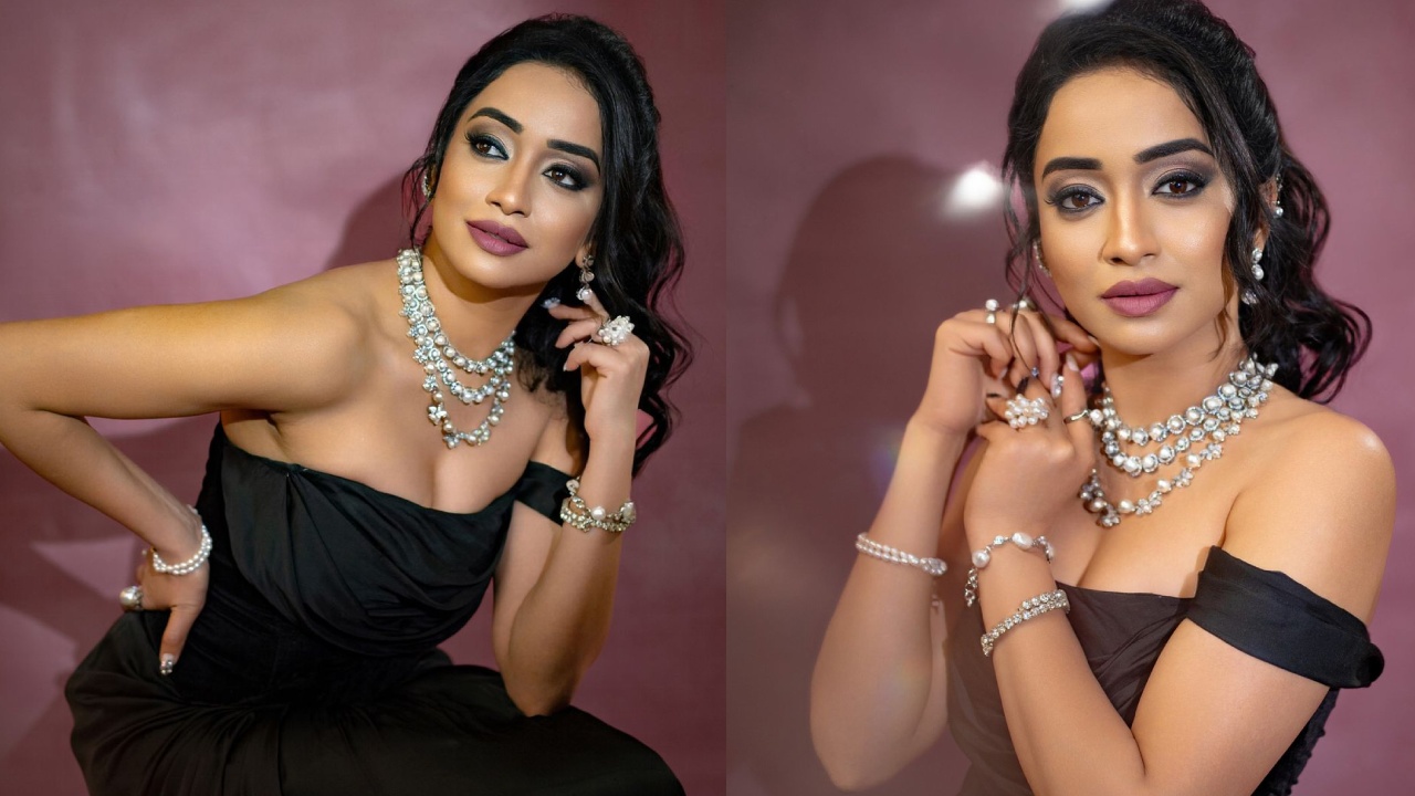 Vindhya Vishaka : బాబోయ్.. యాంకర్ వింధ్య విశాఖ హాట్ ఫొటోలు..