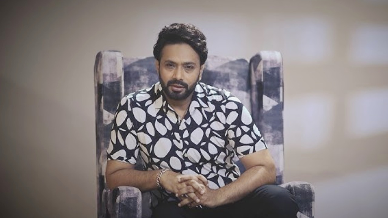 Aditya Om : ఆ సమయంలో ఆత్మహత్య చేసుకుందాం అనుకున్నాను.. హీరో సంచలన వ్యాఖ్యలు.. Aditya Om : ఆ సమయంలో ఆత్మహత్య చేసుకుందాం అనుకున్నాను.. హీరో సంచలన వ్యాఖ్యలు..