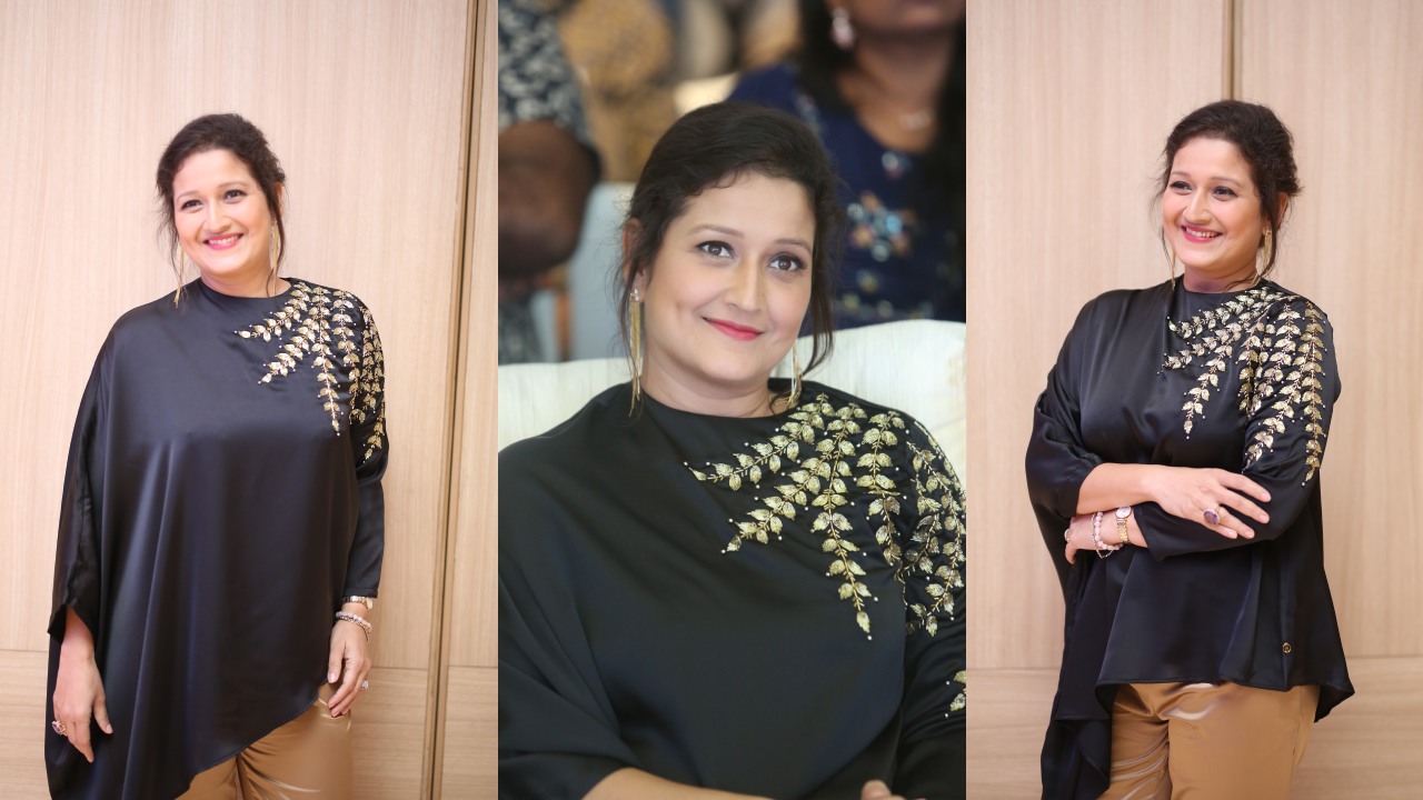 Actress Laila : చాన్నాళ్ల తర్వాత తెలుగు మీడియా ముందుకొచ్చిన హీరోయిన్ లైలా.. ఇప్పుడు ఎలా ఉందో చూడండి..