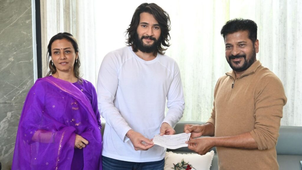 Super Star Mahesh Babu Meets Telangana CM Revanth Reddy Photos Goes Viral