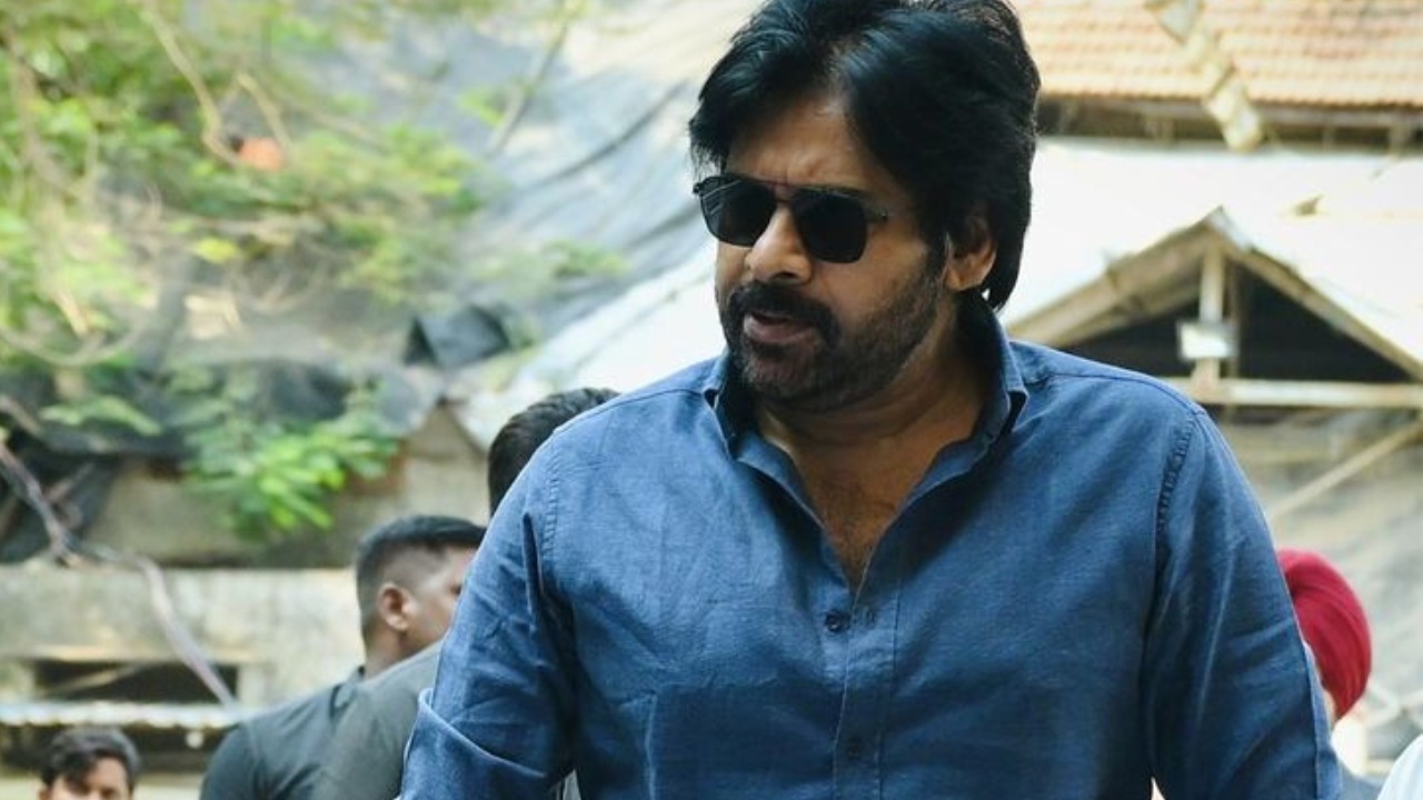 Pawan Kalyan : పవన్ కళ్యాణ్ మళ్ళీ పాట పాడబోతున్నాడా? ఆ సినిమా కోసం.. Pawan Kalyan : పవన్ కళ్యాణ్ మళ్ళీ పాట పాడబోతున్నాడా? ఆ సినిమా కోసం..