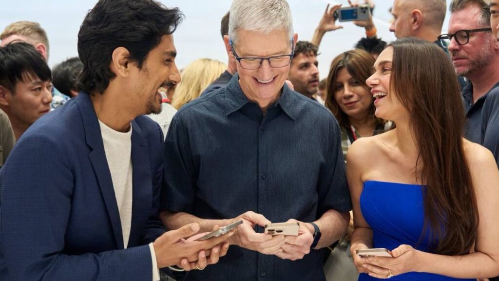 Siddharth and Aditi Rao Hydari Meets Apple CEO Tim Cook at Apple event in California