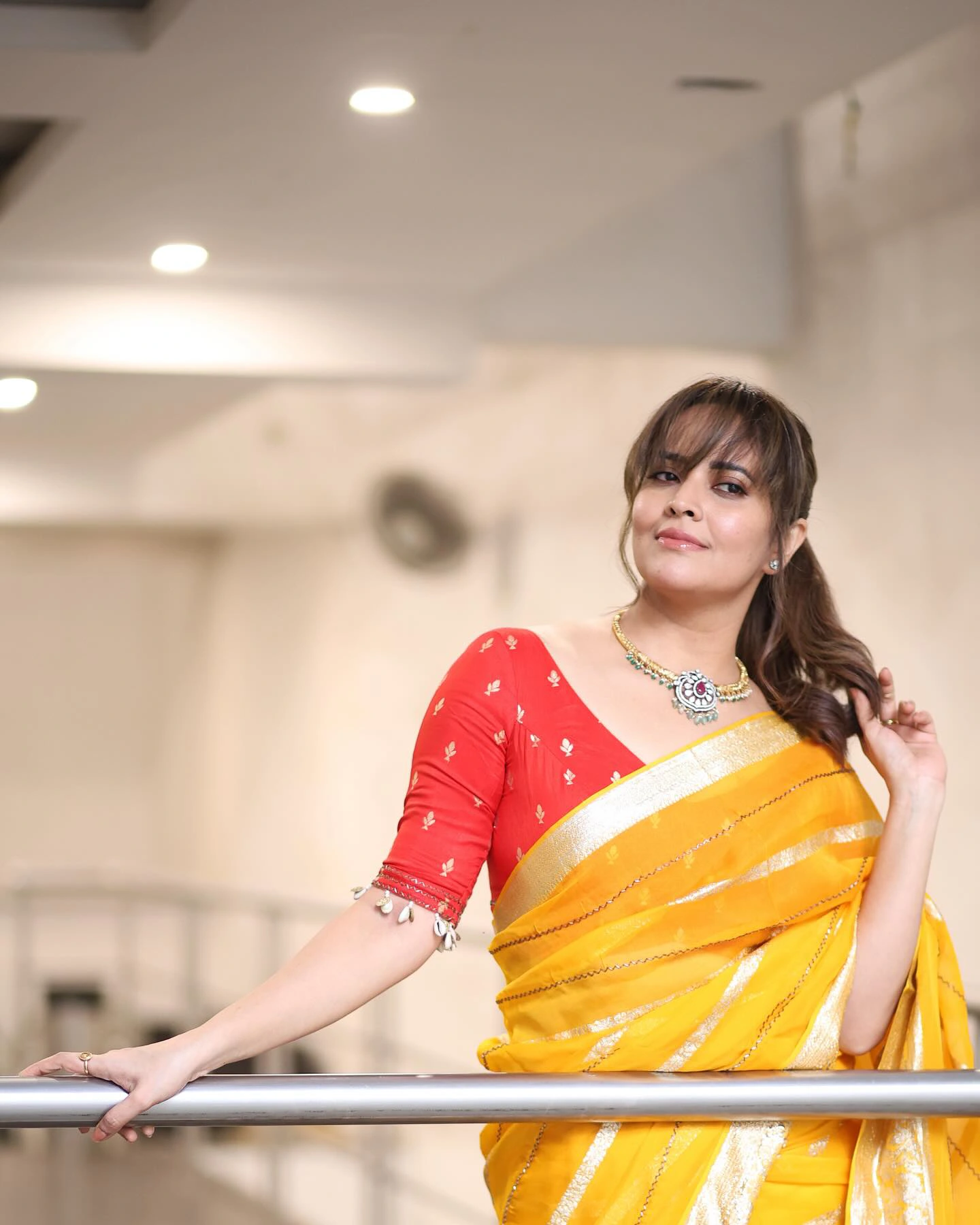 Anasuya Bharadwaj Stunning Looks in Saree