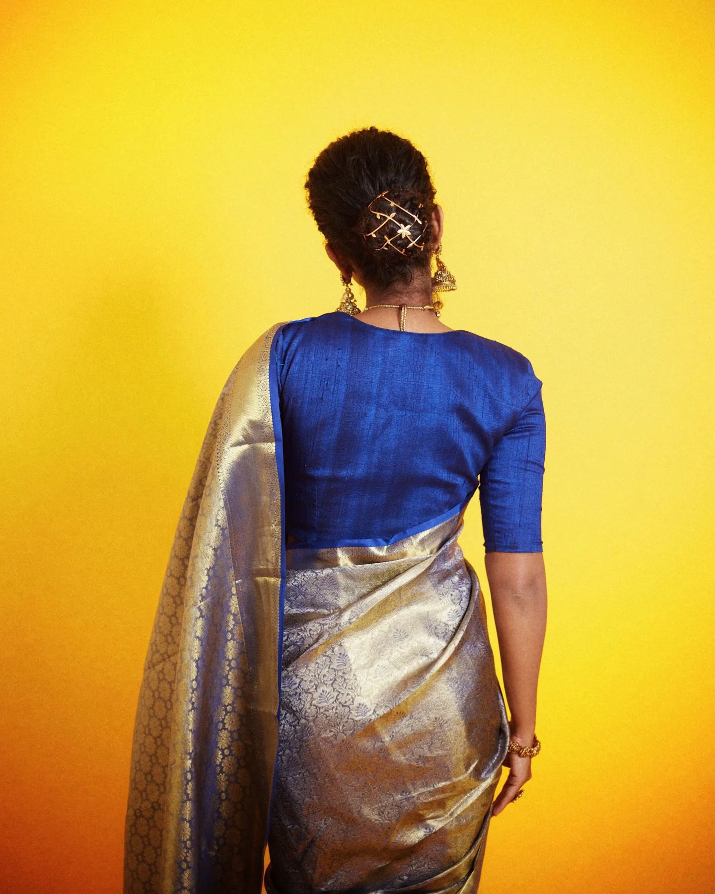 Anupama Parameswaran Awesome Looks in Saree