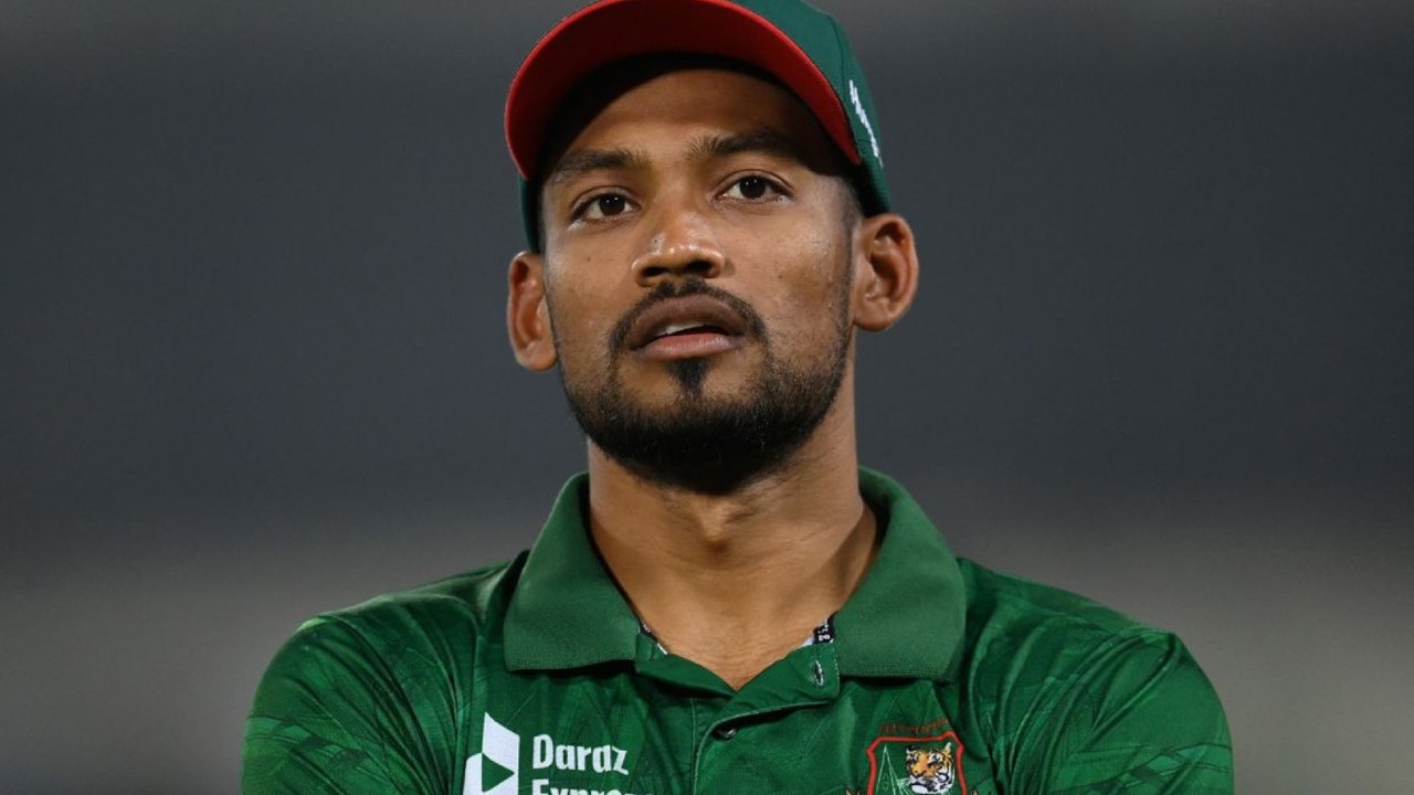 IND vs BAN : టెస్టుల్లో ఓడిపోవచ్చు గానీ.. టీ20 సిరీస్ మాదే.. దూకుడుగా ఆడి ఇండియాకు చెక్ పెడతాం : బంగ్లాదేశ్ కెప్టెన్ శాంటో IND vs BAN : టెస్టుల్లో ఓడిపోవచ్చు గానీ.. టీ20 సిరీస్ మాదే.. దూకుడుగా ఆడి ఇండియాకు చెక్ పెడతాం : బంగ్లాదేశ్ కెప్టెన్ శాంటో