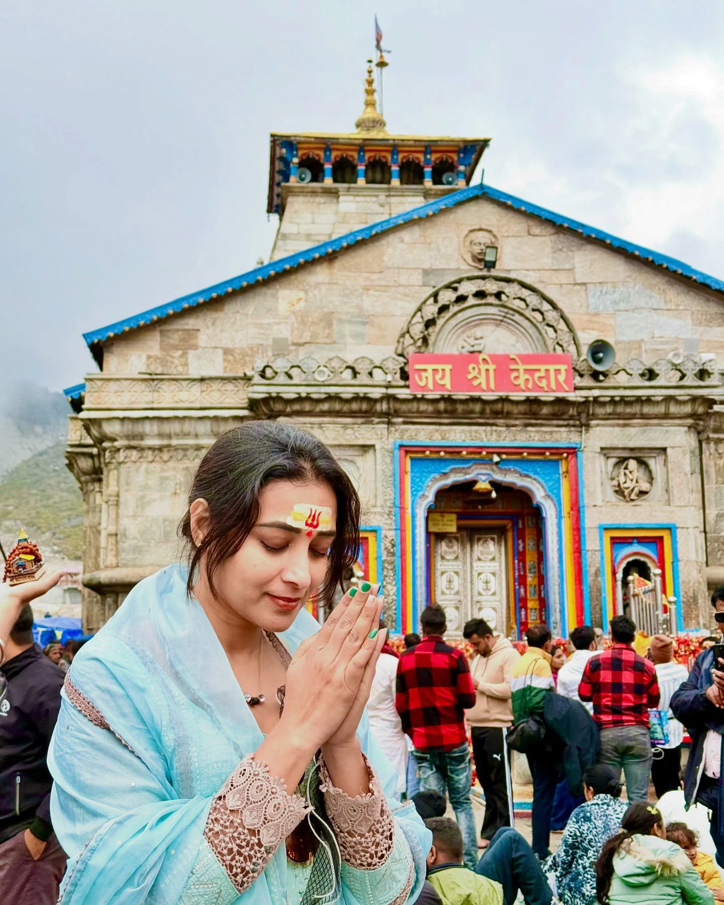 Actress Bhanu Sri Visits kedarnath Badrinath Temples
