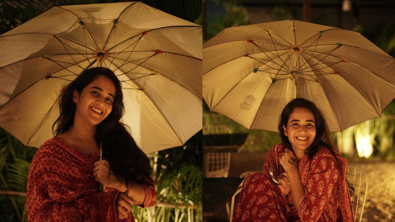 Deepthi Sunaina : చీకట్లో మెరిసిపోతున్న దీప్తి సునైనా.. గొడుగు పట్టుకొని క్యూట్ గా..